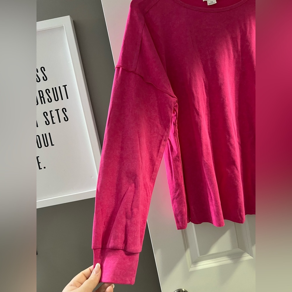 NEW! Chic Soul Women’s Size 1X Hot Pink Long Sleeve Tee - Picture 3 of 4